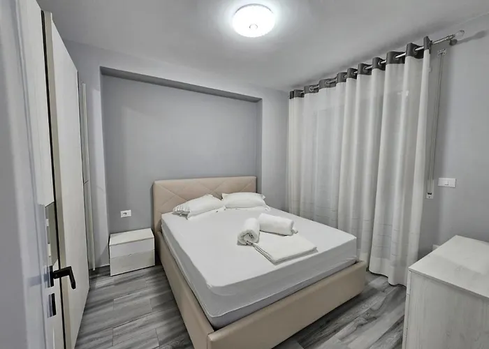 Comfort شقة تيرانا